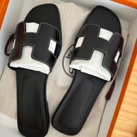 فلات هيرمز ايطالي أسود