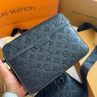 حقيبه لويس فيتون للجنسين