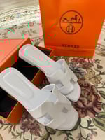 فلات هيرمز ايطالي أبيض