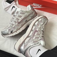 حذاء نايك P6000