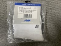 جوارب نيوبالانس طويل أبيض