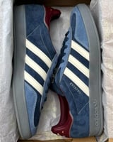 حذاء اديداس