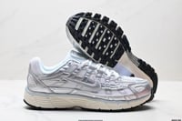 حذاء نايك P6000