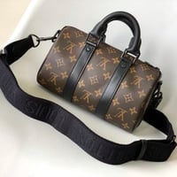 حقيبه لويس فيتون للجنسين