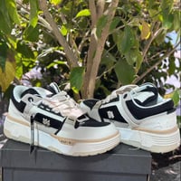 حذاء أميري رياضي رجالي