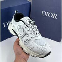 ‏حذاء رياضي ديور