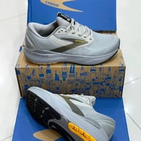 حذاء بروكس رياضي رجالي