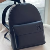 حقيبه ظهر لويس فيتون