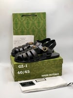 صندل قوتشي للجنسين