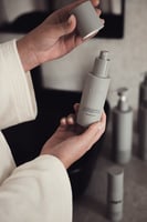 بخاخ شعر للحماية و الترطيب كلارا 100مل - Clara Lea...