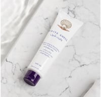 لوشن مرطب ومغذي من وايت شيل- White Shell Moisturiz...