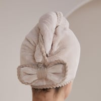 غطاء شعر مودرن بيج ريفي - Modern hair cover Beige...