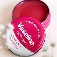 فازلين مرطب شفاه وردي 20 جم - Vaseline Lip Therapy...