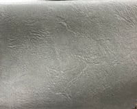 كرسي بذراعين جلد