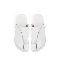 حذاء شرقي أبيض سادة