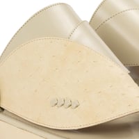 حذاء شرقي سكري نقشة النعام