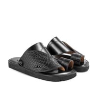 حذاء شرقي أسود نقشة التمساح