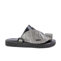 حذاء شرقي رمادي مع أسود نقشة التمساح