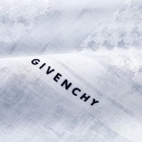 شماغ جفينشي أبيض 2024