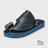 حذاء شرقي كحلي نقشة النعام