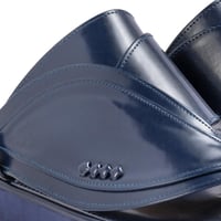 حذاء شرقي كحلي سادة