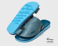 حذاء شرقي سماوي نقشة الثعبان