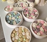 شمعة الورود الملونه