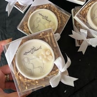 شمعة بعلب توزيعات