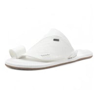 حذاء شرقي من باتونيا - أبيض