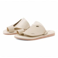 حذاء شرقي من باتونيا