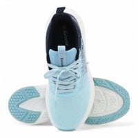 حذاء نسائي رياضي من باتونيا