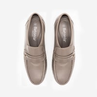 حذاء سادة مطرز بالخيط رسمي برباط وتوكة - رمادي