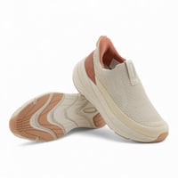 حذاء رياضي من باتونيا - بيج