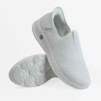 حذاء رياضي مقاسات كبيرة من باتونيا - ابيض