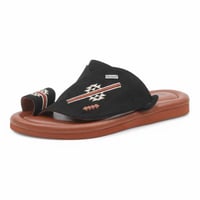 حذاء شرقي من باتونيا