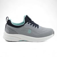 حذاء نسائي رياضي من باتونيا