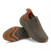 حذاء رياضي من باتونيا - زيتي