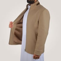 جاكيت رجالي قصير من باتونيا - بني فاتح