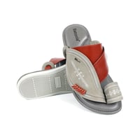 حذاء رجالي شرقي من باتونيا - رمادي