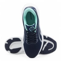 حذاء نسائي رياضي من باتونيا