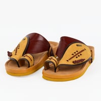 حذاء شرقي من باتونيا