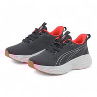 حذاء رياضي للنساء من باتونيا - رمادي