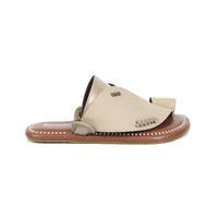 حذاء رجالي شرقي من باتونيا - بيج