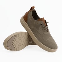 حذاء رياضي كاجوال من باتونيا -بيج