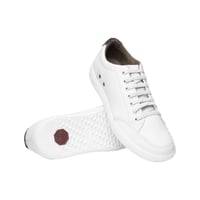 حذاء كاجوال رجالي من باتونيا - أبيض