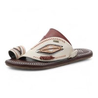 حذاء شرقي من باتونيا