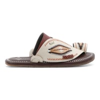 حذاء شرقي من باتونيا