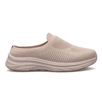 حذاء رياضي نسائي من باتونيا - وردي غامق