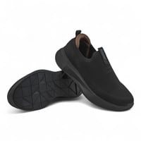 حذاء رياضي رجالي من باتونيا - اسود