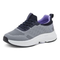 حذاء نسائي رياضي من باتونيا